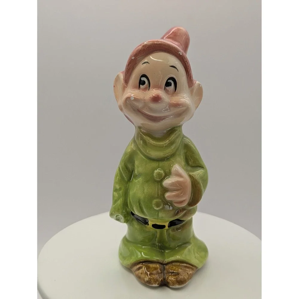 Disney Snow White And Dopey Salt And Pepper Shakers Kneeling